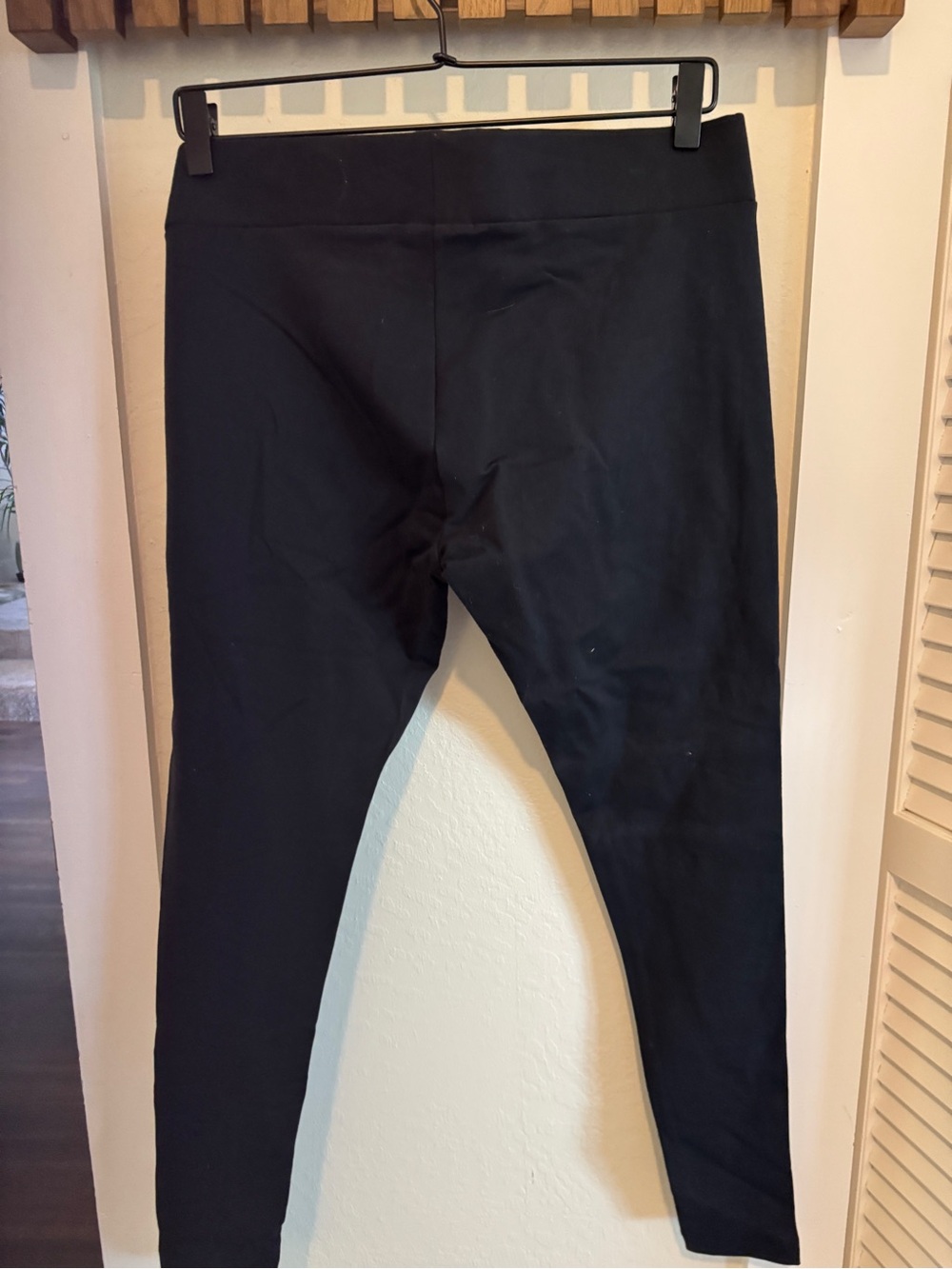 Matty M Solid Black High-Rise Stretch Leggings